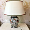 Grande lampe à poser abat-jour tissu et corps en porcelaine