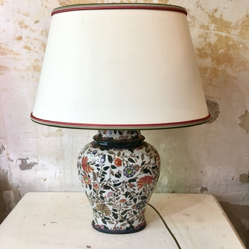 Grande lampe à poser abat-jour tissu et corps en porcelaine