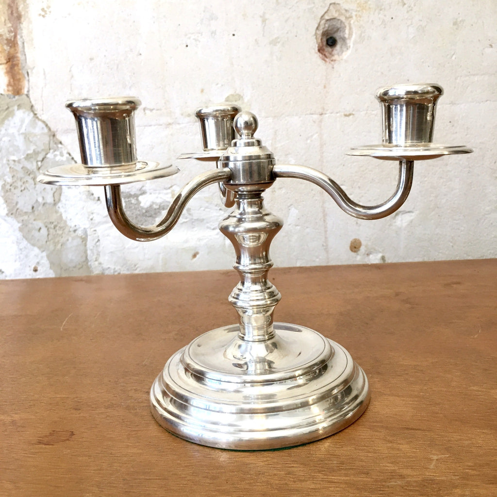 Paire de chandeliers en métal argenté Christofle