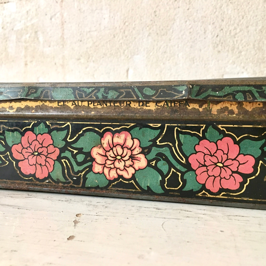 Boîte en fer rectangulaire Art Déco