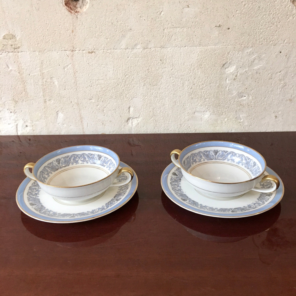 Paire de tasses en porcelaine de Limoges Charles Ahrenfeldt