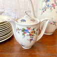Service à thé fleuri en porcelaine de Limoges