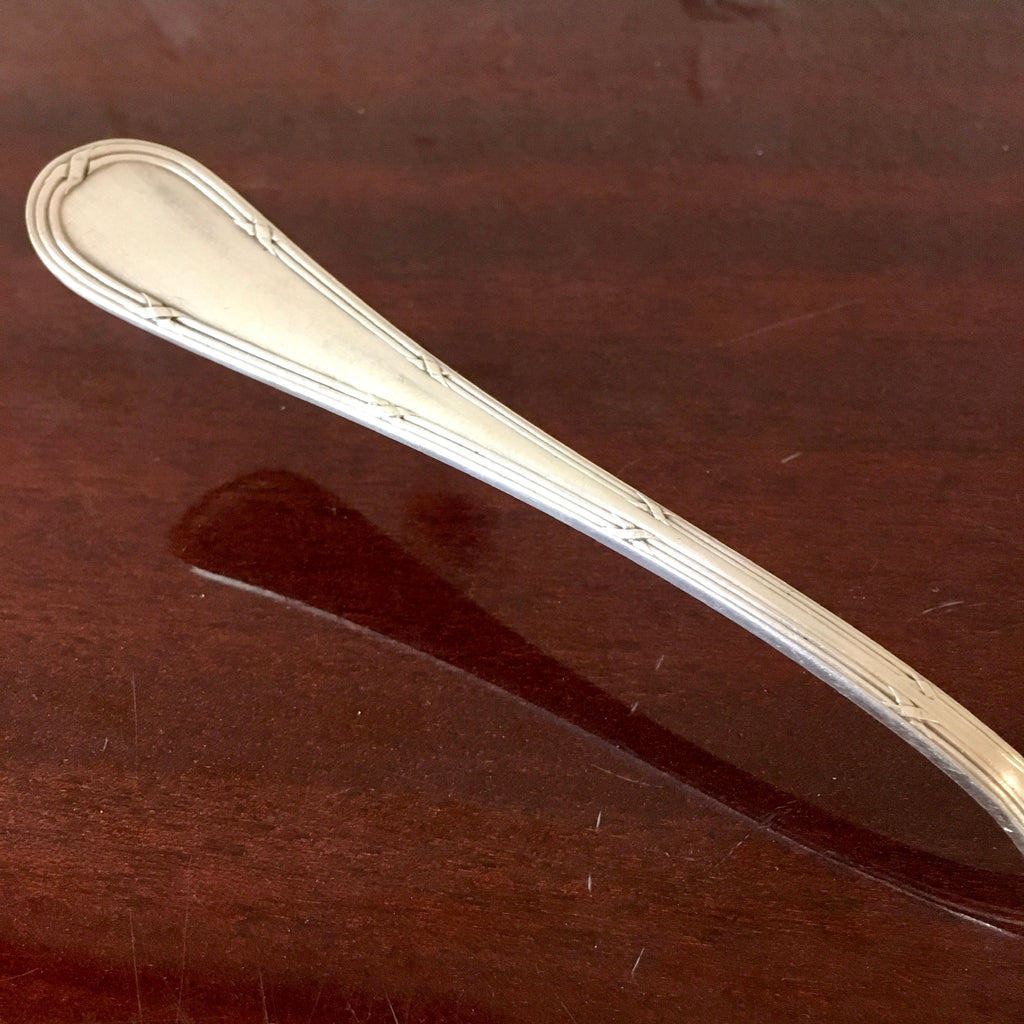 Pelle à tarte métal argenté gravé