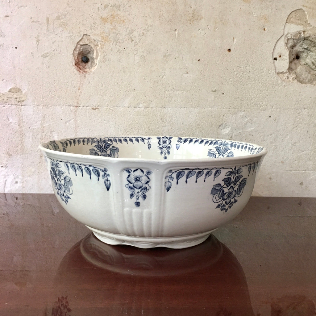 Saladier en faïence fleurs bleues