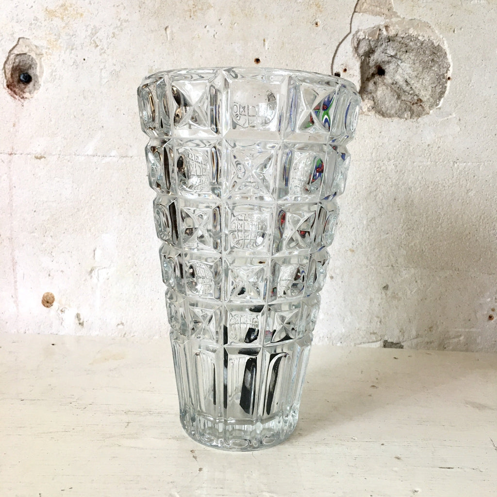 Grand vase en verre moulé - Tchéquoslovaquie
