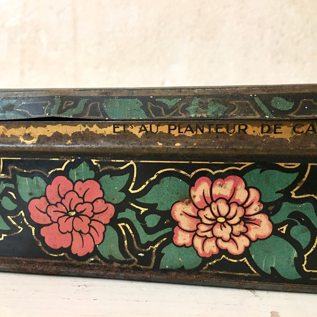 Boîte en fer rectangulaire Art Déco