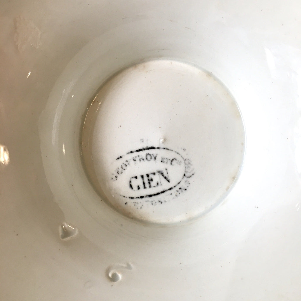 Soupière blanche fin XIXème siècle en porcelaine de Gien