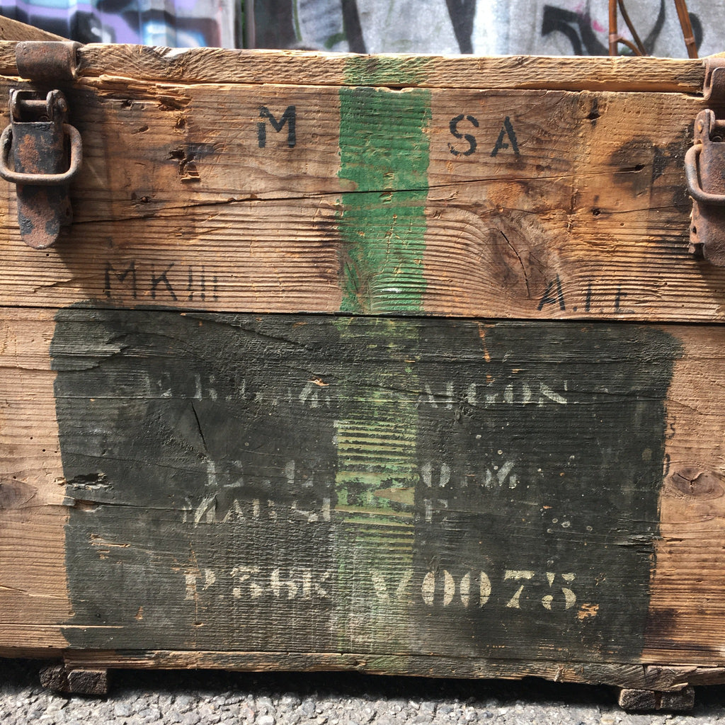 Caisse militaire pour transport de munitions