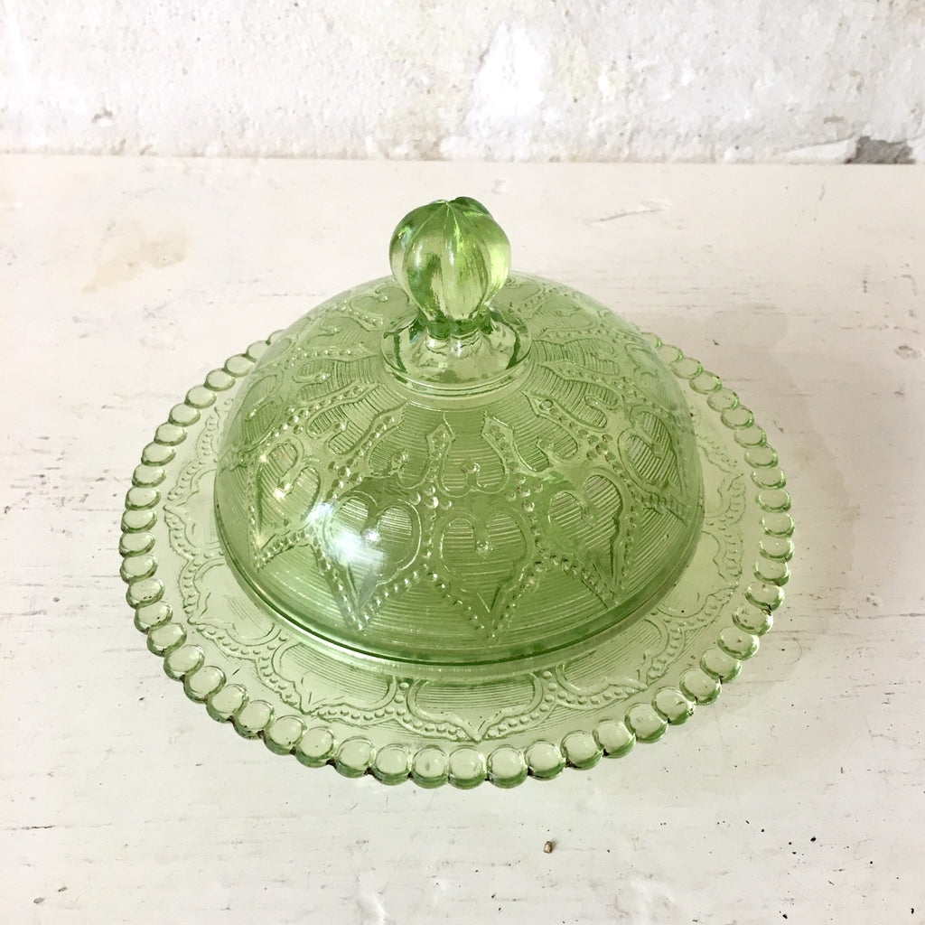 Beurrier en verre moulé ouraline