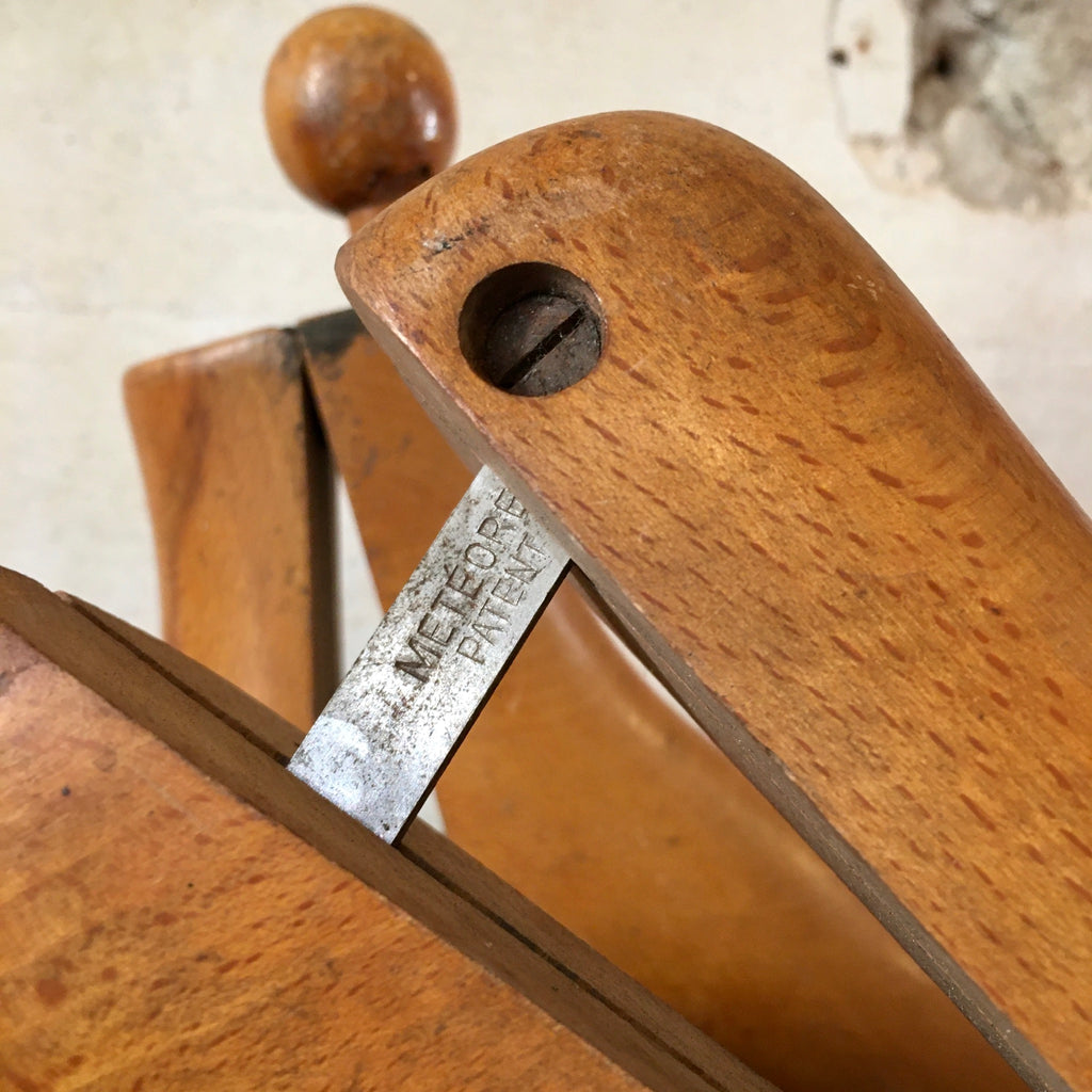 Paire d'embauchoirs pour bottines P.39