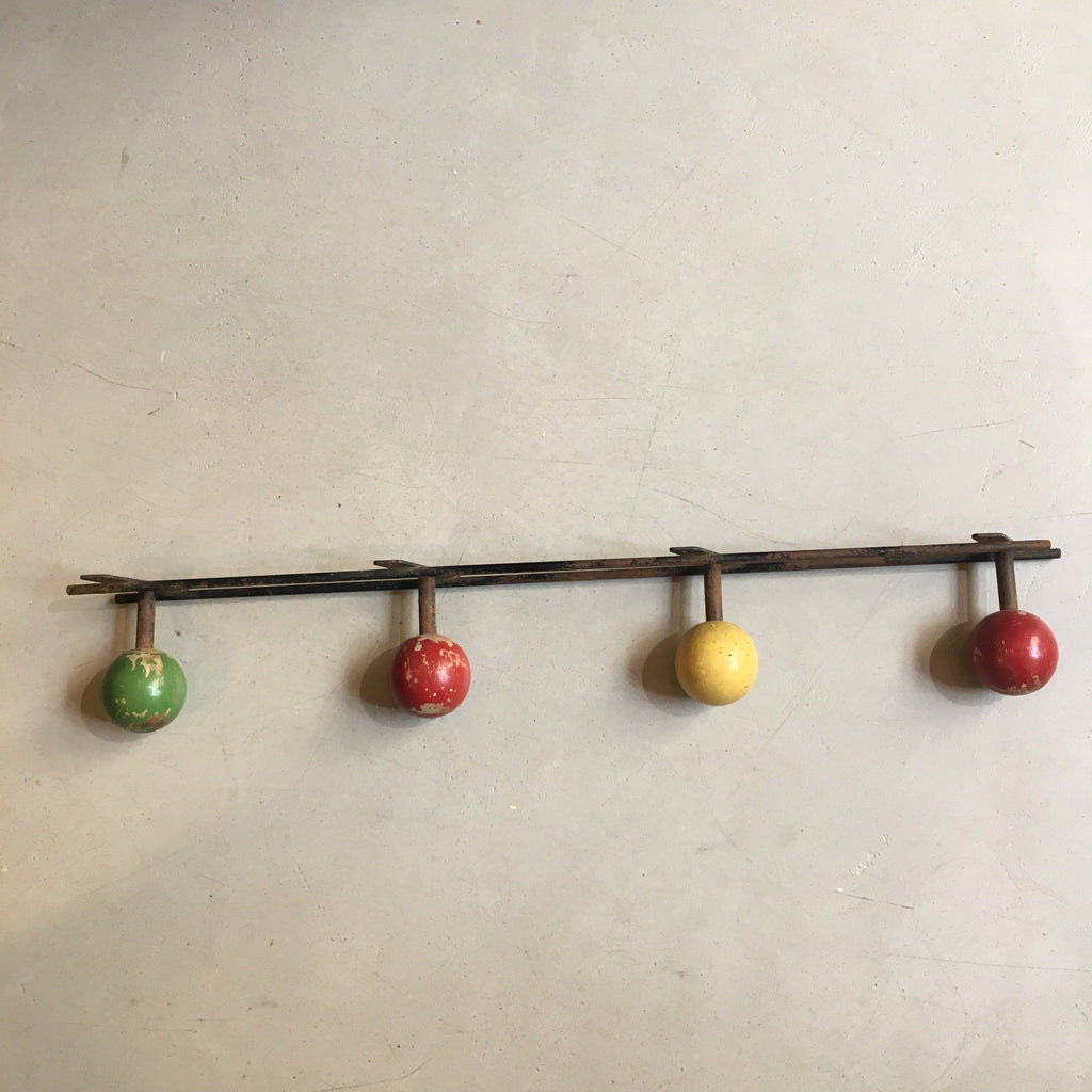 Porte-manteau à 4 patères