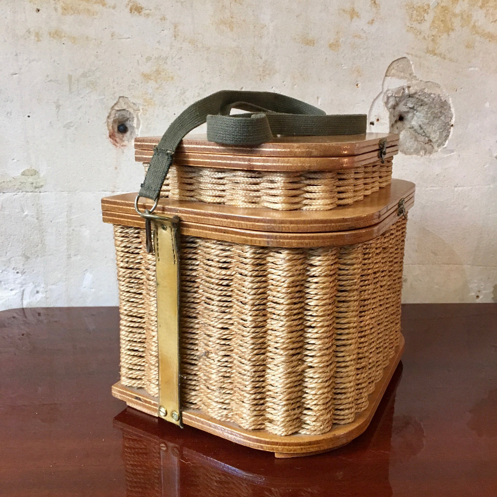 Boîte de pêcheur ancienne bois et corde
