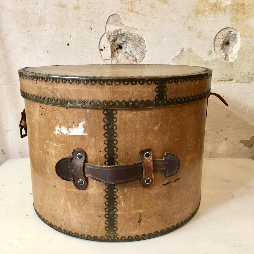Boîte à chapeau ronde en bois