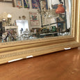 Miroir rectangulaire cadre en bois doré et plâtre
