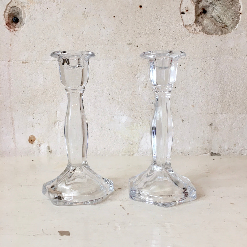 Paire de bougeoir en verre moulé