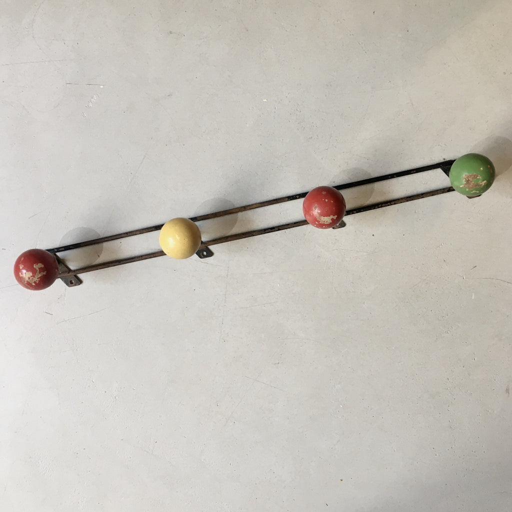 Porte-manteau à 4 patères