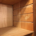 Armoire d'office ou de bureau en bois. Etagères modulables portes doubles