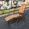 Chaise longue / transat de pont en bois et cannage années 1900