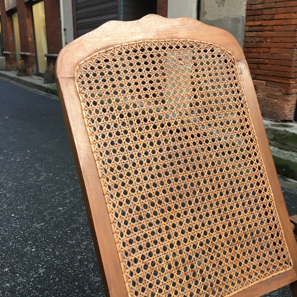 Chaise longue / transat de pont en bois et cannage années 1900