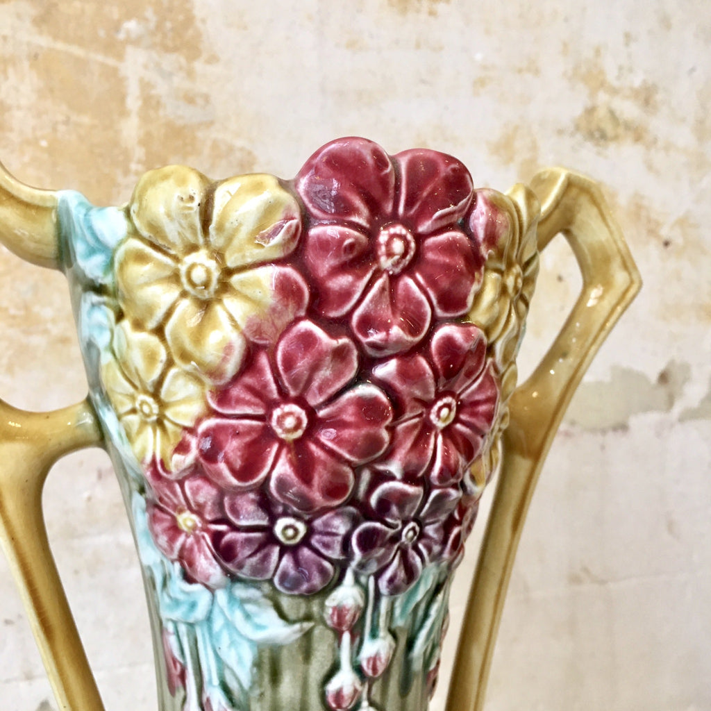 Vase en barbotine de la faïencerie d'Onnaing 785