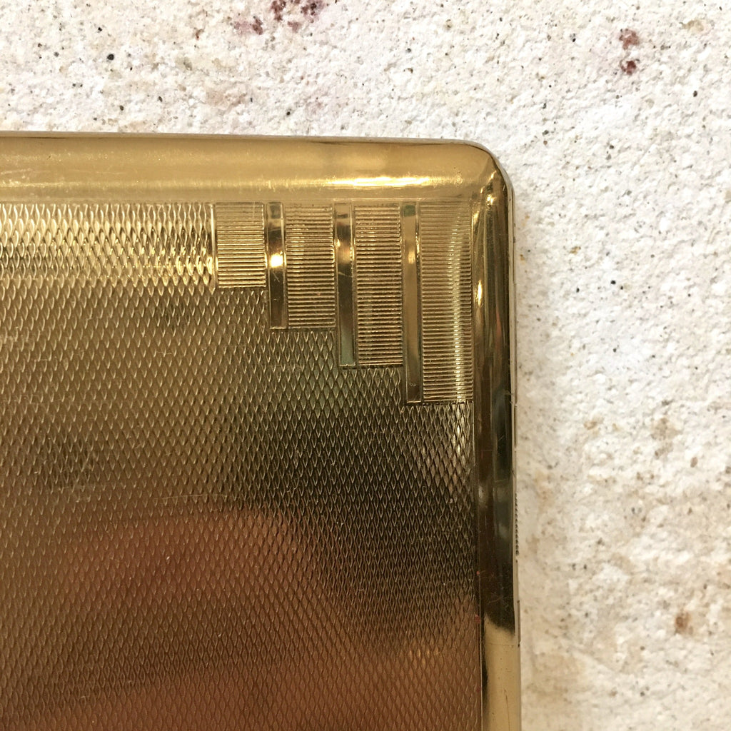 Étui à cigarettes en métal doré années 40 - 50