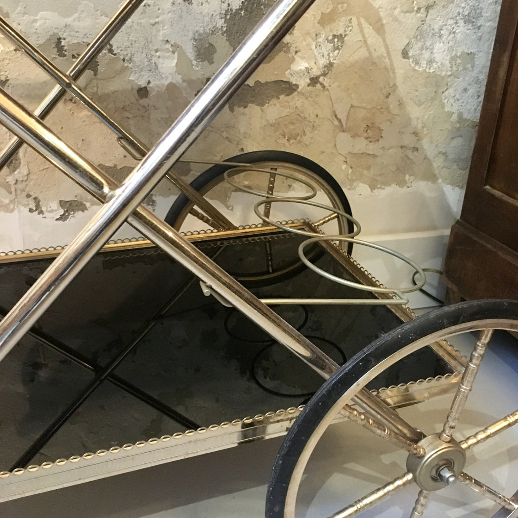 Desserte laiton et verre fumé - grosses roues