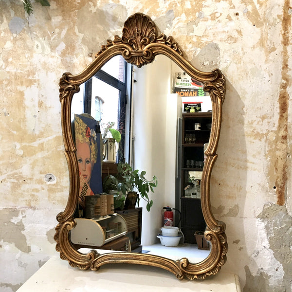 Miroir rectangulaire baroque style Louis XV en bois doré