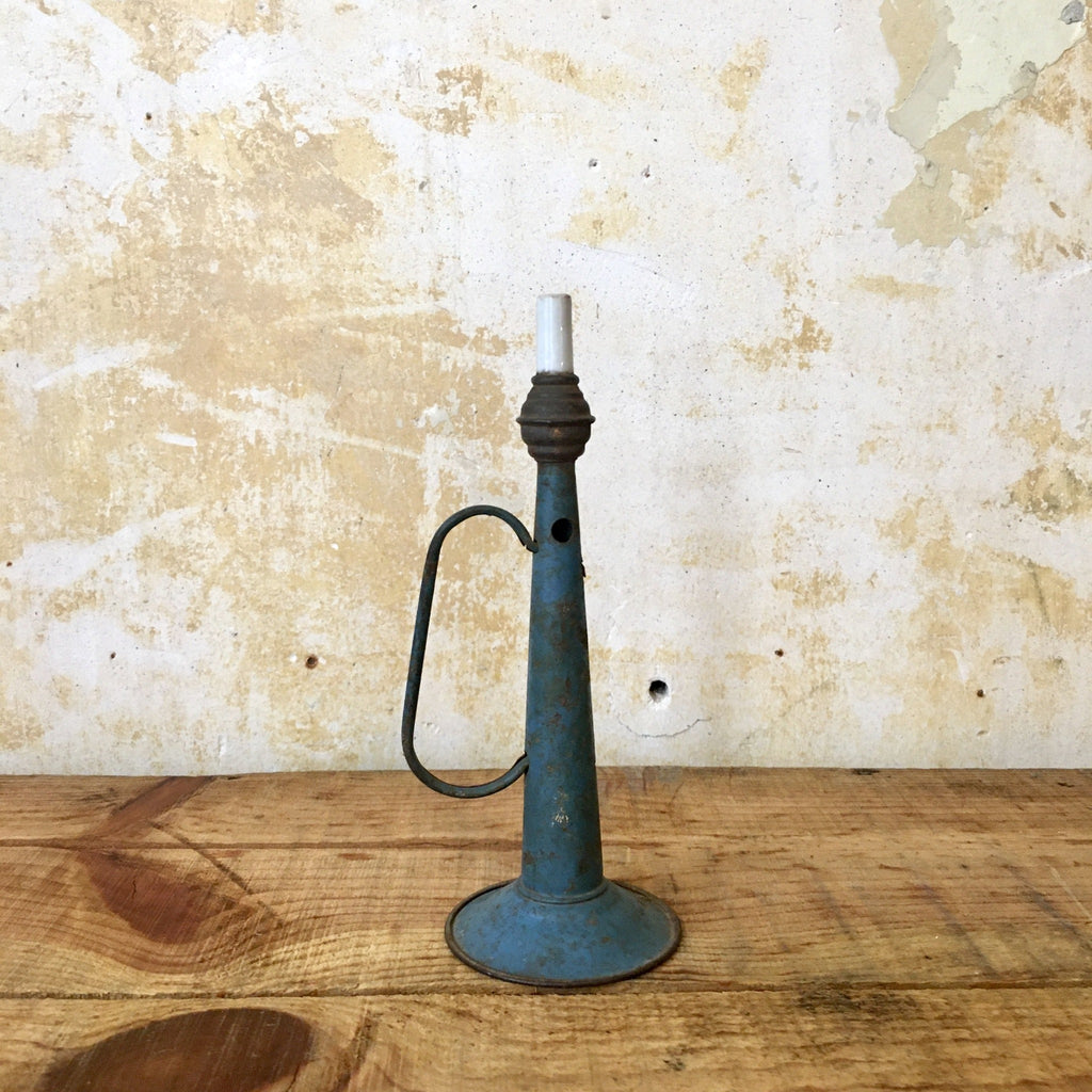 Ancien clairon pour enfant en fer