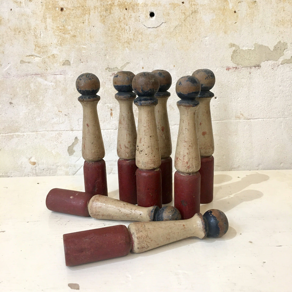 Jeu de 8 quilles en bois pour enfant peinture d'origine