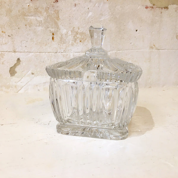 Sucrier années 50 en verre moulé transparent