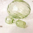 Petite carafe en verre d'urane - 1930 - 1940