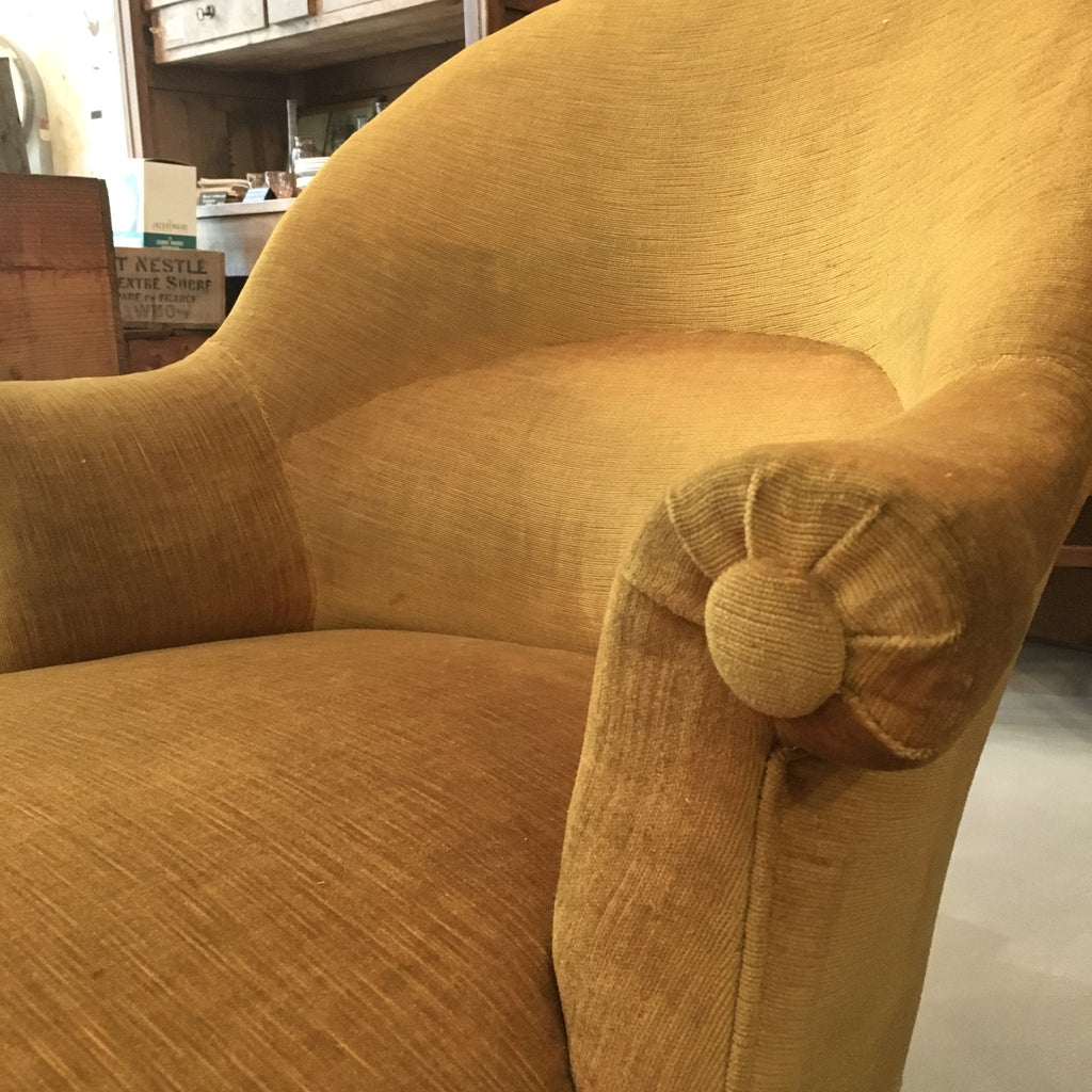 Méridienne en velours jaune moutarde