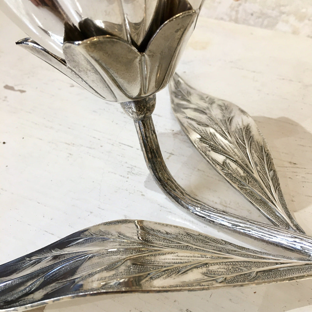 Cendrier fleur en métal argenté années 1960
