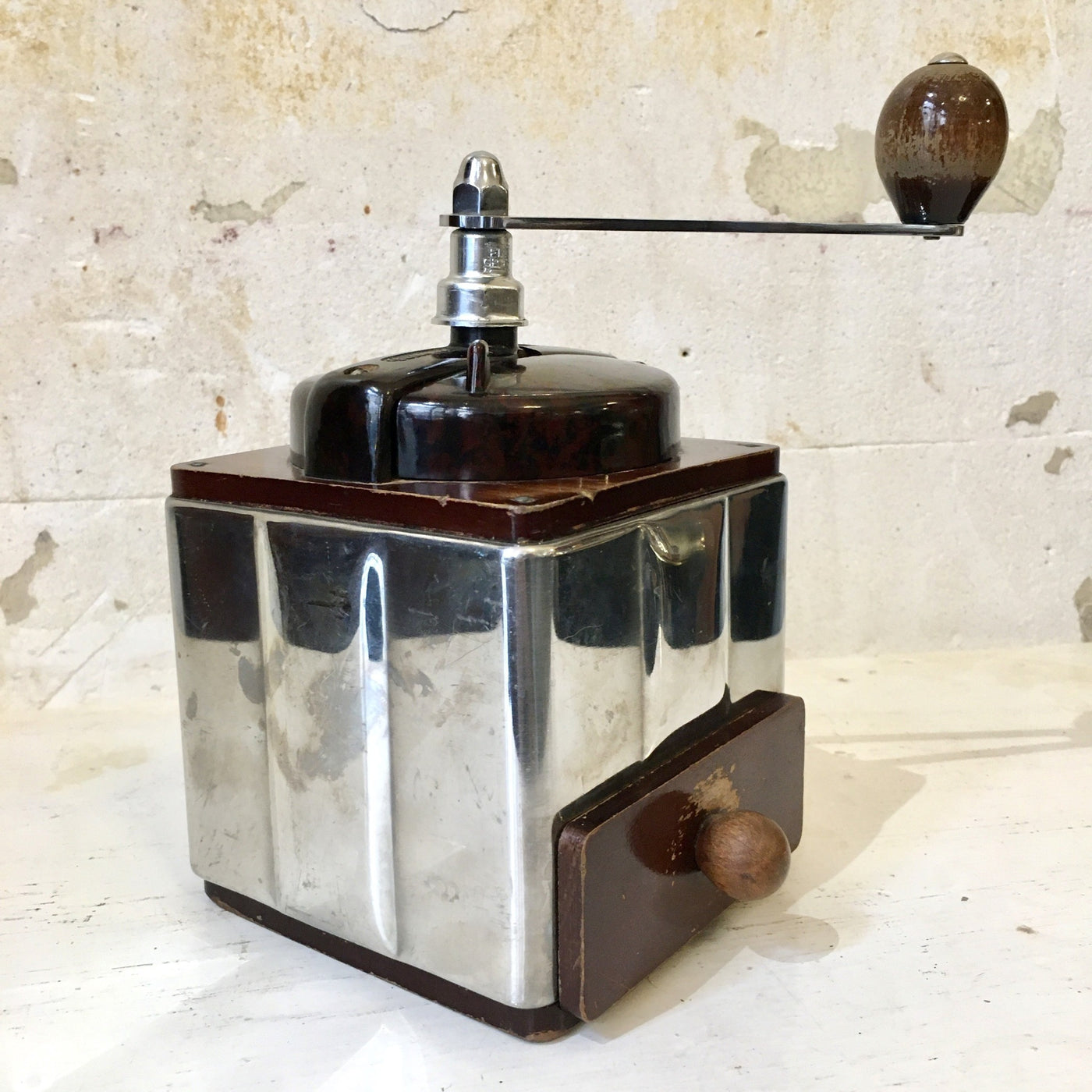 Moulin à Café Peugeot Nostalgie En Bois Chocolat – 21 Cm, Broyeur Manuel Rétro Pour Café Frais - 3