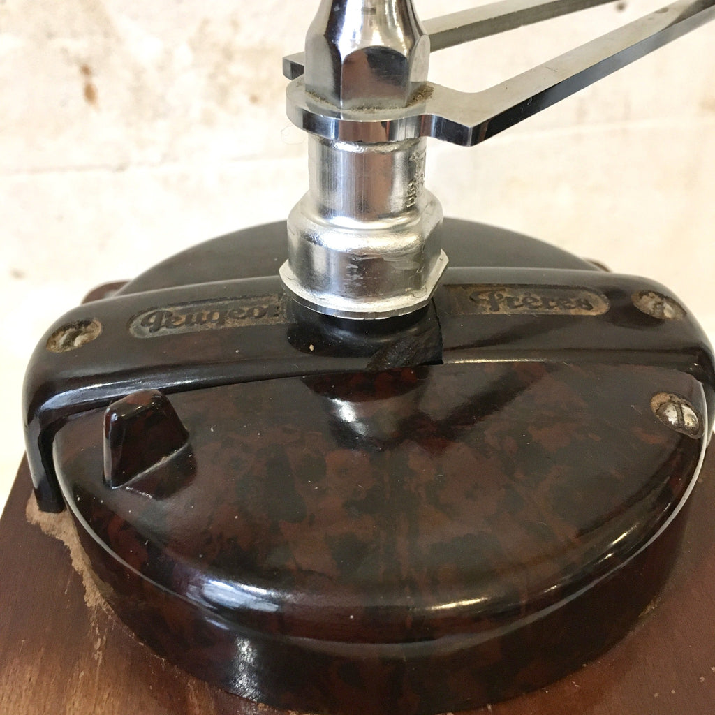 Moulin à café manuel Peugeot Frères modèle Peuginox