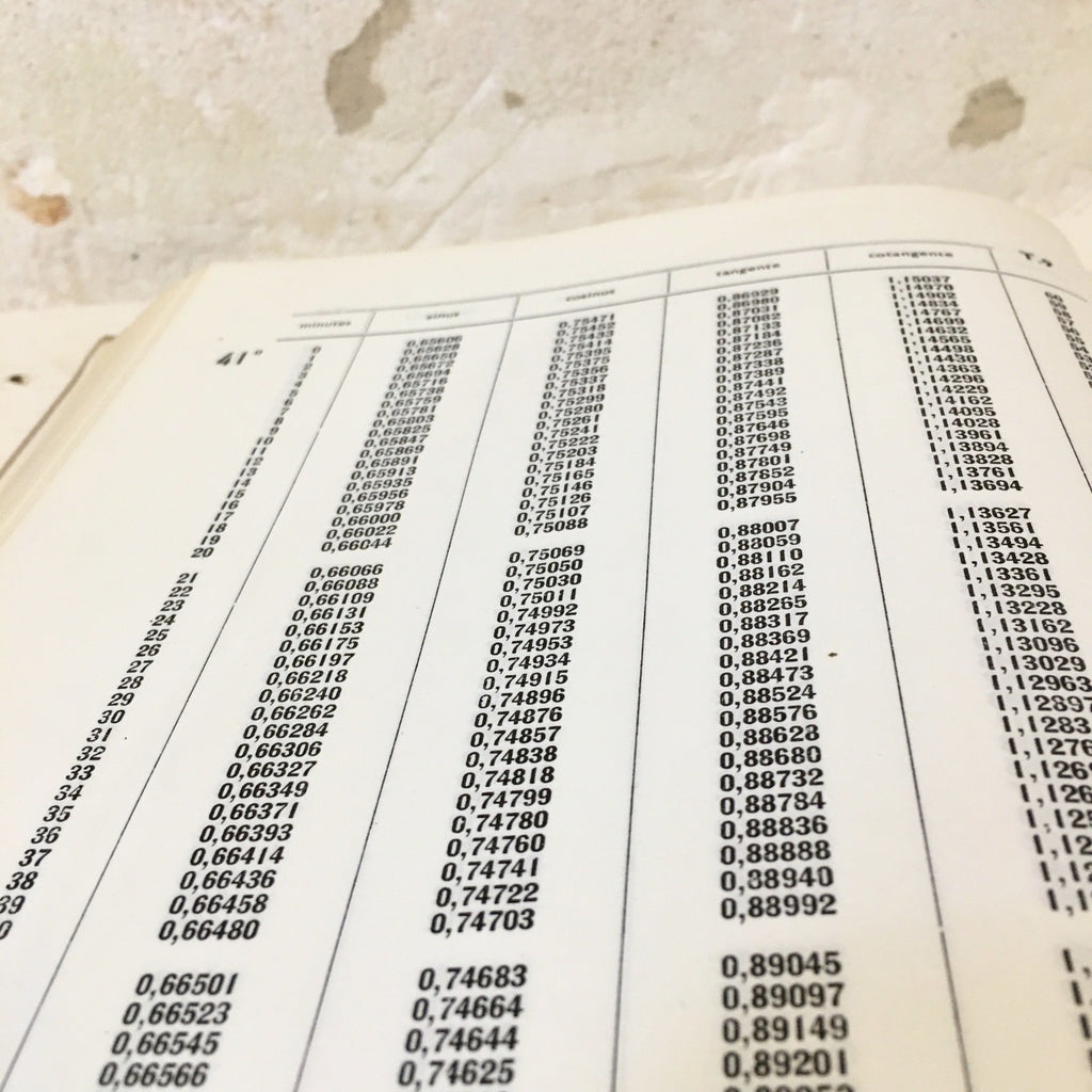 Livre Tables Numériques Universelles de Marcel Boll - Dunod 1957